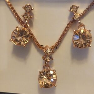Elegant Gold Jewelry Set